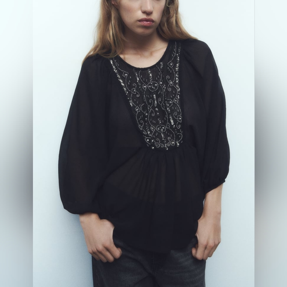 ZARA FRONT BEADING TOP
